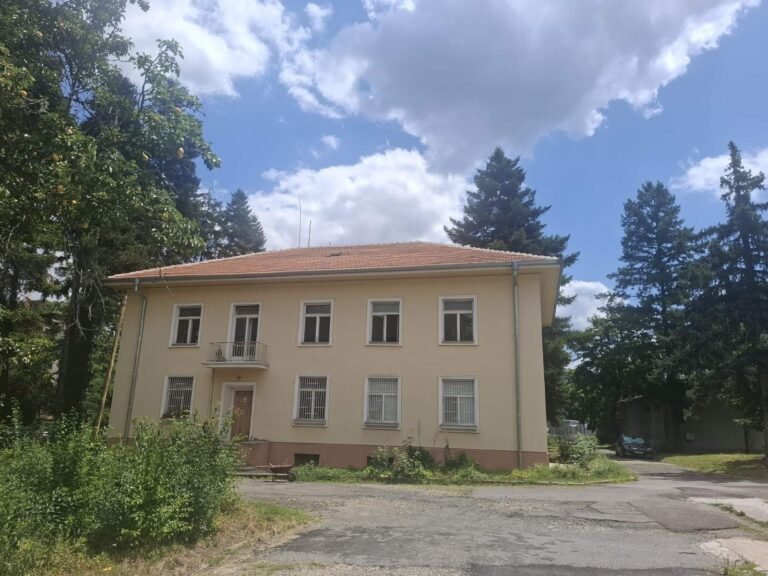 Паркинг и саниране на сграда — гр. София — снимка 6